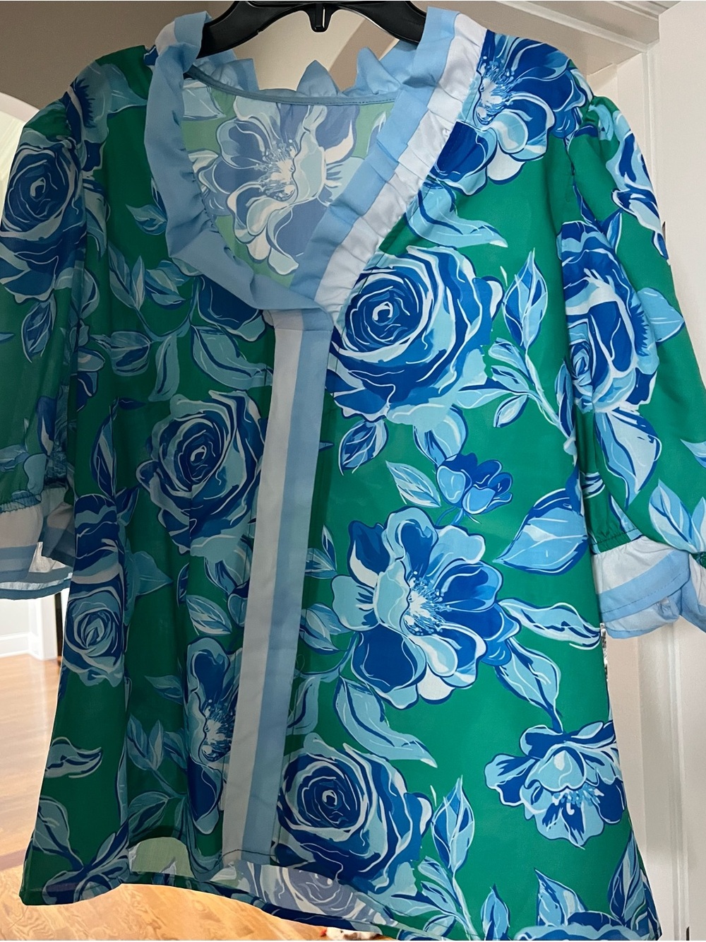 Floral Green & Blue Women's Lightweight blouse